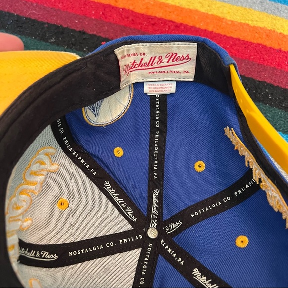 Mitchell and Ness Golden State Warriors SnapBack Hat Hand washed - Picture 7 of 15